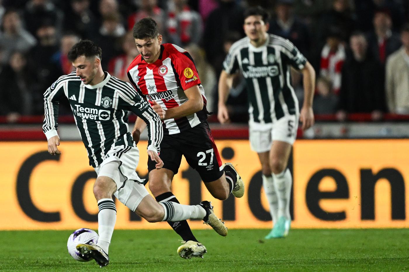 Hinh anh 2: Tran dau Brentford vs Manchester United vong 35 Ngoai Hang Anh